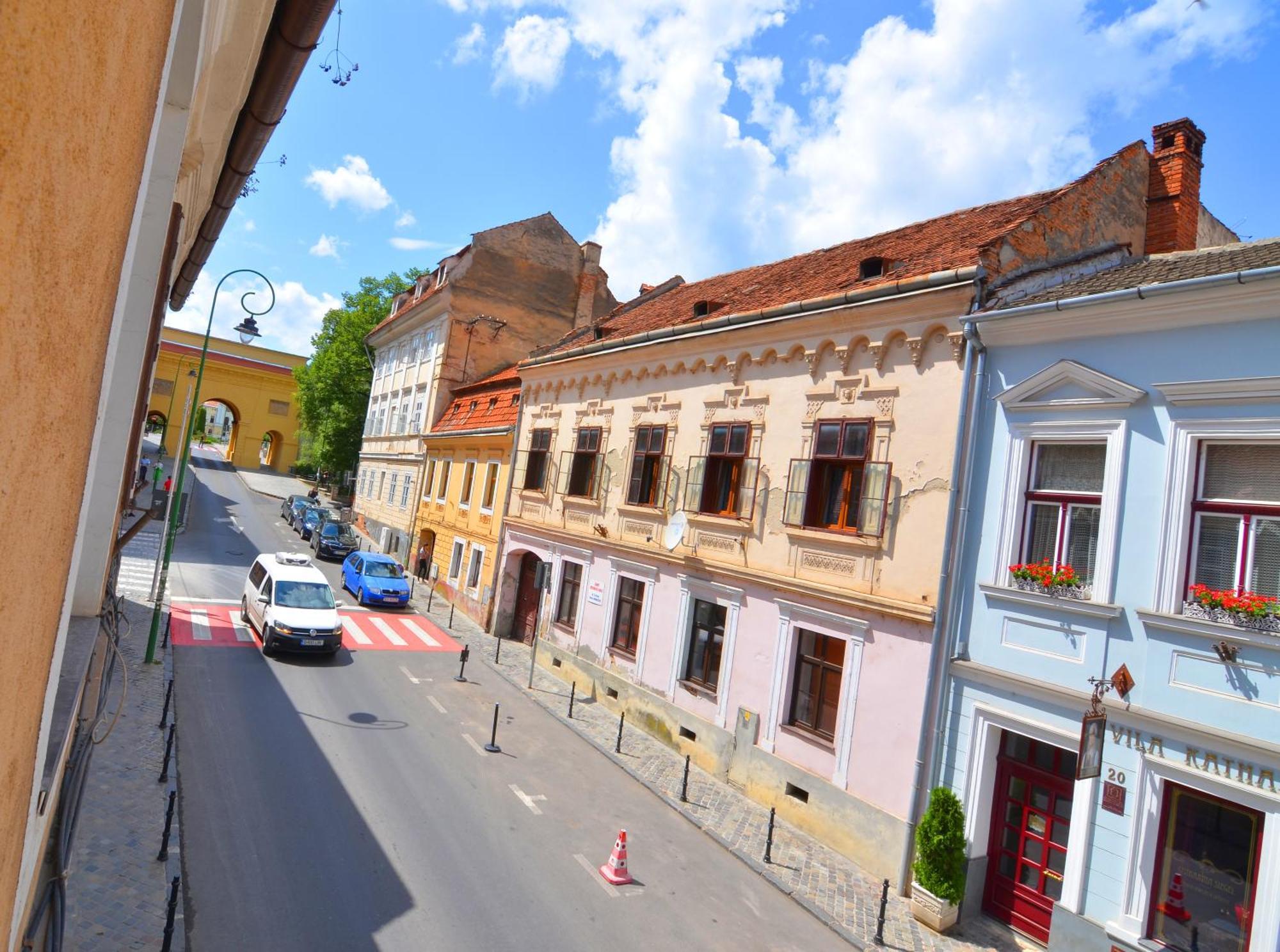 Charming Apartment - Heart Of Brasov Poarta Schei Exterior photo